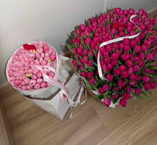 Crimson Embrace – 200 Red Tulips in Basket