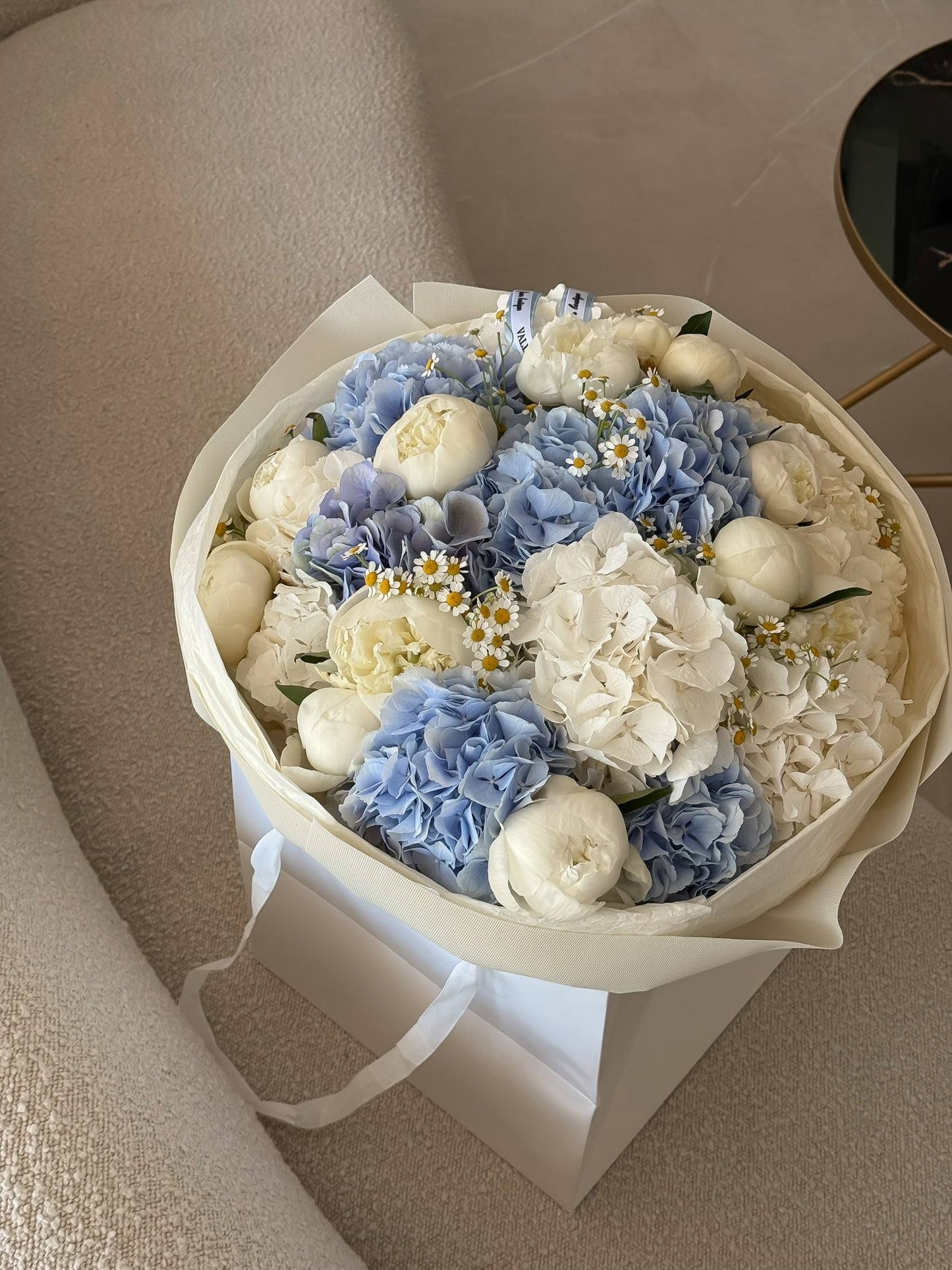 #101 White Cream with Blue Touch