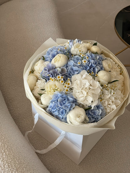 #101 White Cream with Blue Touch