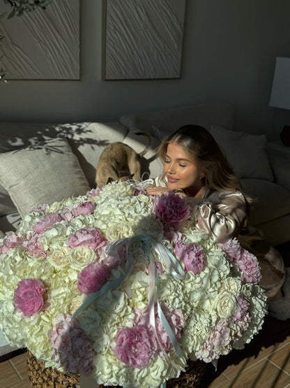 #36 XXL Цветущая элегантность – Гортензии, пионы и розы (корзина XXL)