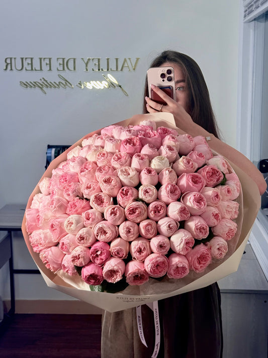 Mansfield Park bouquet featuring 100 pink garden roses