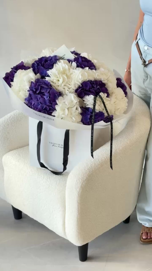 #18 Dark Lavender/white hydrangea